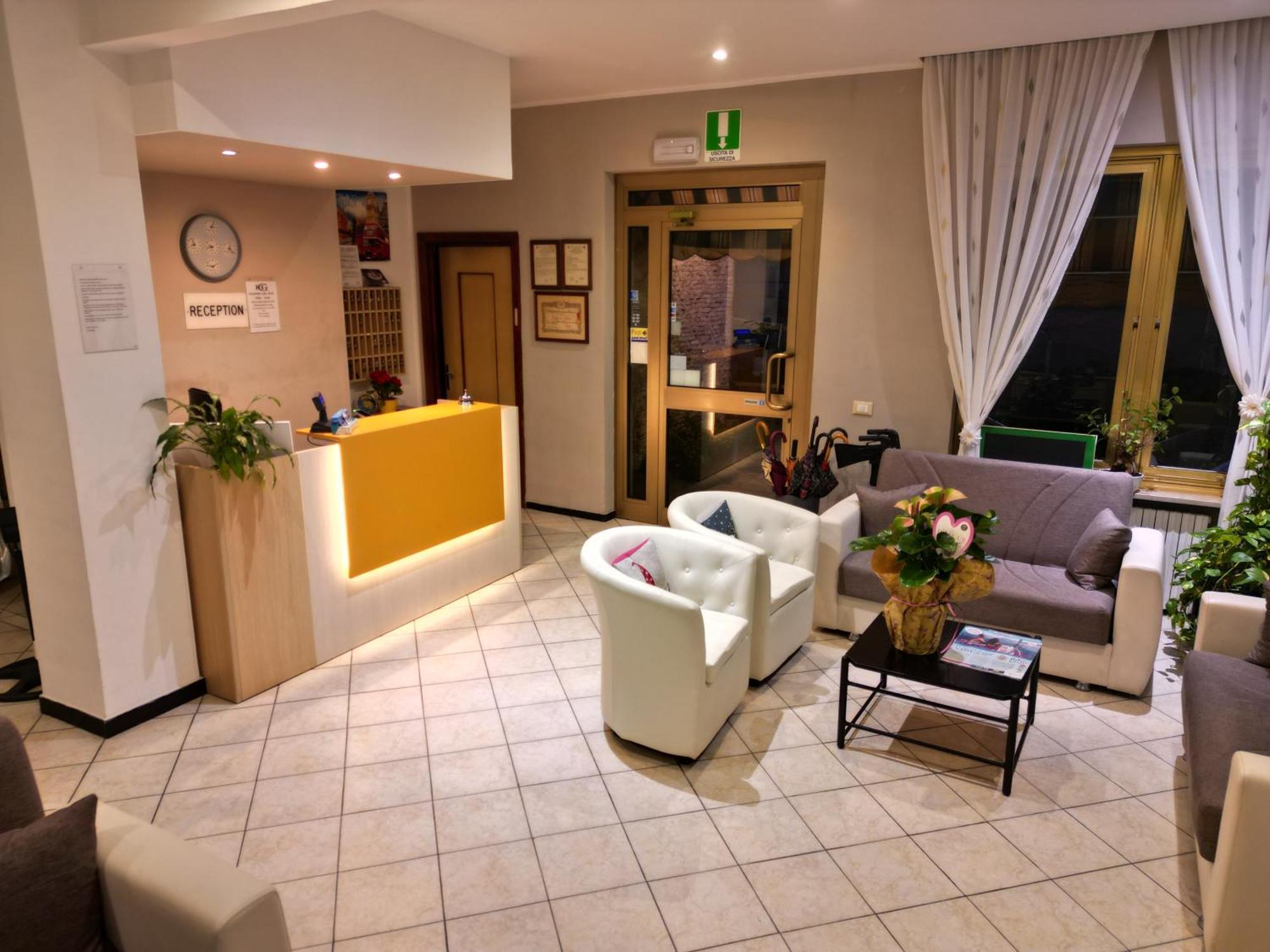 Hotel Geppi Pietra Ligure Bagian luar foto